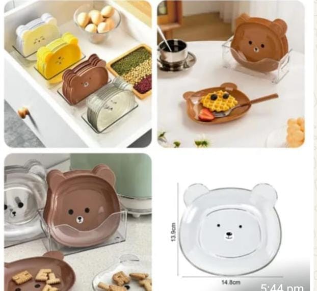 8-Piece Bear Design Plate Set with Stand
